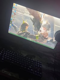 تجميعة pc نضيفة كلش استخدام أسبوعين اي شي ضمن تجميعه مع كارتون خاص به ...