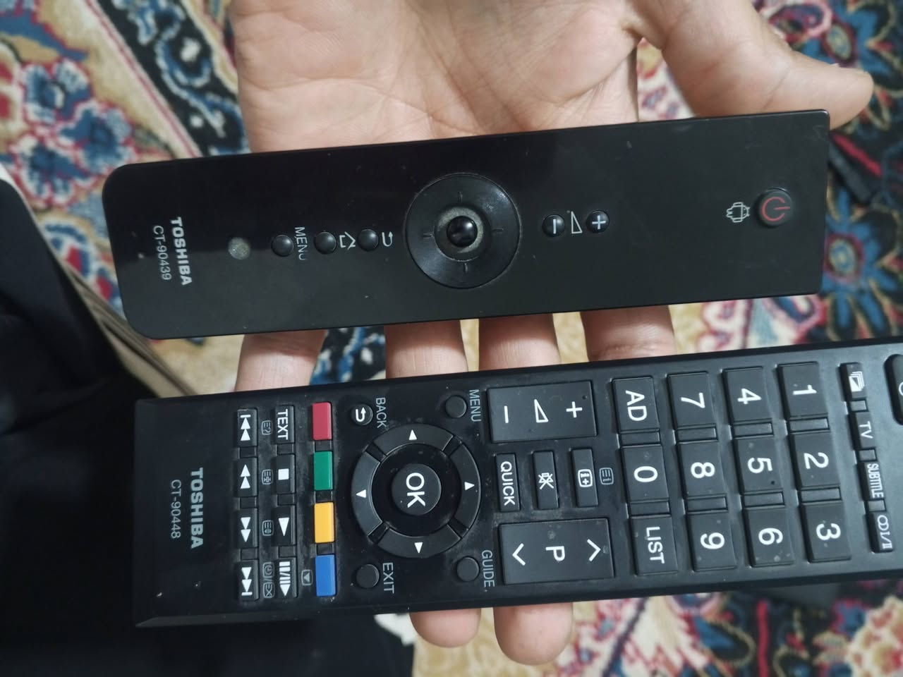 السلام عليكم شاشه للبيع نوع توشيبا حجم 40 بيها انترنت بس ميشتغل سعرها ١٢٥  وبيها مجال ***********
