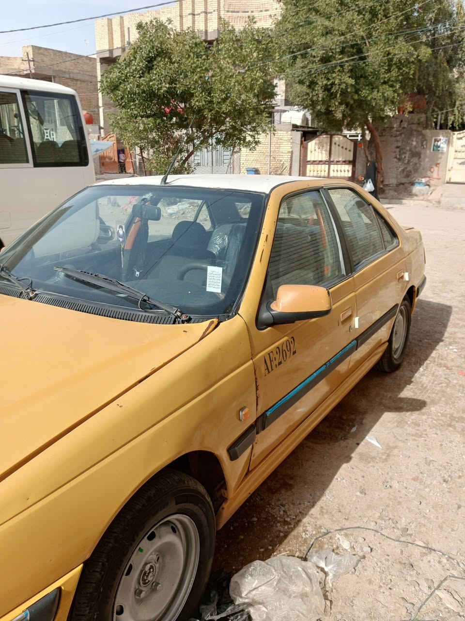 ياللة بيجو بارص موديل 2015مكينة كير تخم تاير جديد صدر جديد سعره 23بية مجال ابيع بس تحويل العنوان بغداد مدينة صدر رقمي للتواصل ***********
