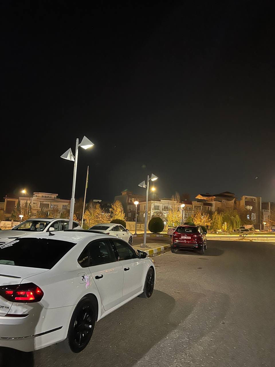 سڵاو ئەم سەیارەیە بۆ فرۆشتن
پاسات مۆدیلی ٢٠١٩ فوول مواسەفات
کوشین کارەبای و جلد 
گوشین هیتەرە
تحدید سورعە
بەسمە
سلایت 
فوول فوولە سەیارەکە پاک جوانە 
پشت پیشی کەبسە ١درەگا دواوەی بۆیاخە لەگەڵ نیوچەمەلەخی دواوە بی ناوەوە بی ئیرباگ
سەیارەکە مەکینە ٢٠ تۆربۆیە کراوەتەوە بەس بە شەرت
بۆ زانیاری زیاتر نامە بنیرە یان پەیوەندی بکە بەم ژمارەیەوە
***********
❤️
