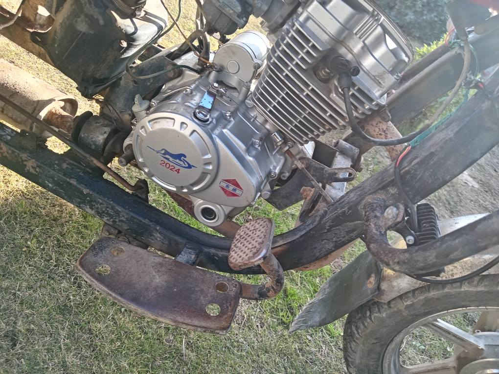 سلام عليكم ستوته لبيع موديل ١٥ جمره محرك ٢٤ أوراق اصولي مكاني بابل قرب جامعه بابل سعر ٩٥٠ وبيه مجال الطيبين رقمي ***********
