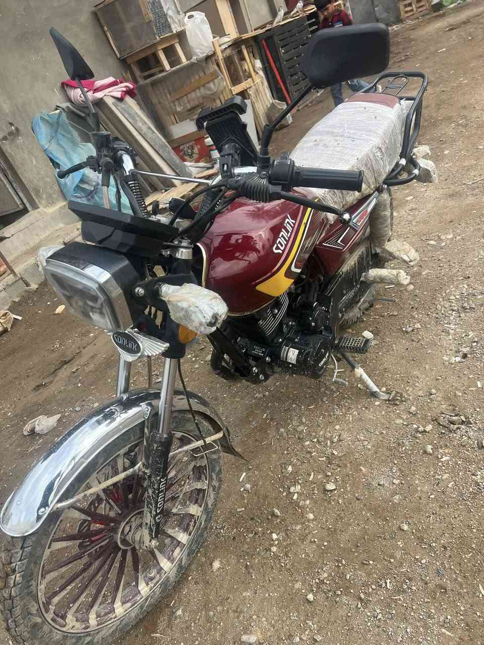 سلام عليكم سيفان 2025 سونك لأصلي
دراجه جديده مكفوله من شخط 

مكينه 200cc / اوراق كامله بصمه سويج 

سعرها 760 وبي مجال حك جيه 

مكاني ديالى بعقوبه تصل ***********
