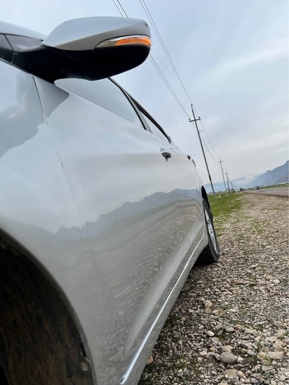 هۆندا ئەلێنترا مۆدیل 2016
سەیارەکە بڕاوەیە فولە بەس سلایت نییە 
بێ دەعموو لێدراو
 مەکینە 16 
سەقف حیزامە بەس سەقفی بۆیاخ نییە
دەبڵ گێڕە (عادی + ئۆتۆماتیک)
ئاوێنە شەفت و کارەبایی
حاسە پێش و دوایە
ئیکۆ + تڕاکشن (دژە خلیسک)
سوکان ڤۆلیۆم + سوکان هیتەر
تەحەکوماتی سوکانی هەمووی ئیش دەکات
تەبرید سارد و گەرم نیزام سپلیتە
تەبرید مەرکەزییە 
بیلاد ئایپادە + کامیرەیە
کوشن جڵد و هیتەرە
122 هەزاری حەقیقی ڕۆیشتوە
سەیارەکە بێ عەیب و عارە
هەموو گیانی بەشەرتە 
 سعریشی 58گەڵا و معامەلەیەکی کەم 
موشتەری تەلەفۆنکە جوابی نامە نادەمەوە
لەگەڵ ڕێزدا…!
ژ.م خاوەنی//*********** رانية, السليمانية
