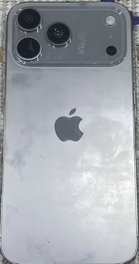 آيفون ١٧ برو ماكس • ٥١٢ • نظيف ١٠٠٪