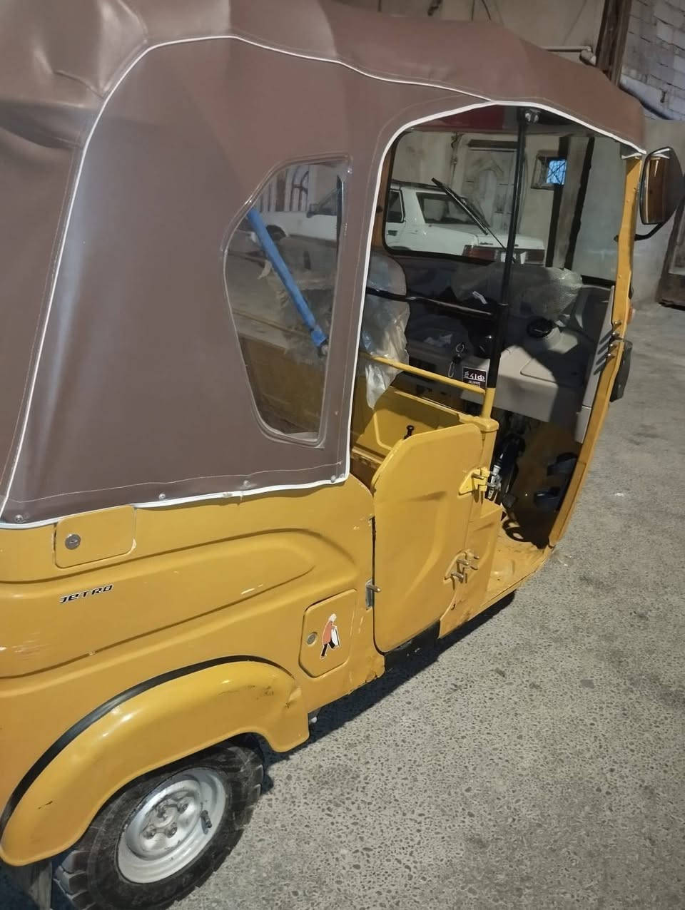 ا
السلام عليكم تكتك باجاج مديل 2021 تكتك نضيفه 
لمكينه مفتوحه فتح شركه رقم وسنويه 
6500 وبيه مجال لاشراي مكاني البصره الحيانيه حي شرطه 
***********
