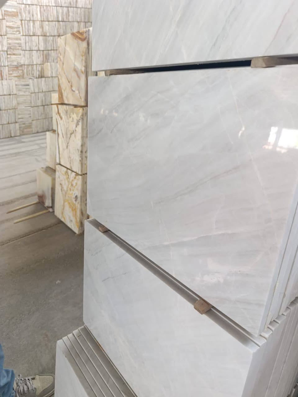 بسم الله 

#_تحيه_طيبه_زبائننا_الكرام 
⚫ نعلن عن تجهيز #_المرمر الايراني ذو مواصفات عالية  الجودة 💯
⬅️النوع المرمر كرستال 
⚫ القياسات 60×30
 🥰  والسعر التنافسي ومناسب جداً
،👈🏃🏃 سارعوا قبل نفاذ الكمية 
⚫ مستعدون لتجهيز المشاريع الحكومية والأهلية والمكاتب في جميع المحافظات وبأسعار الجمله مناسبة جدا 
 موجود بايه لون بيجي ودللو اعزائي الاعضاء 
⬅️ملاحظة يوجد خدمة توصيل لكل المحافظات وبأسعار حسب الكميه 
أو الاتصال على الارقام التاليه
***********
***********
