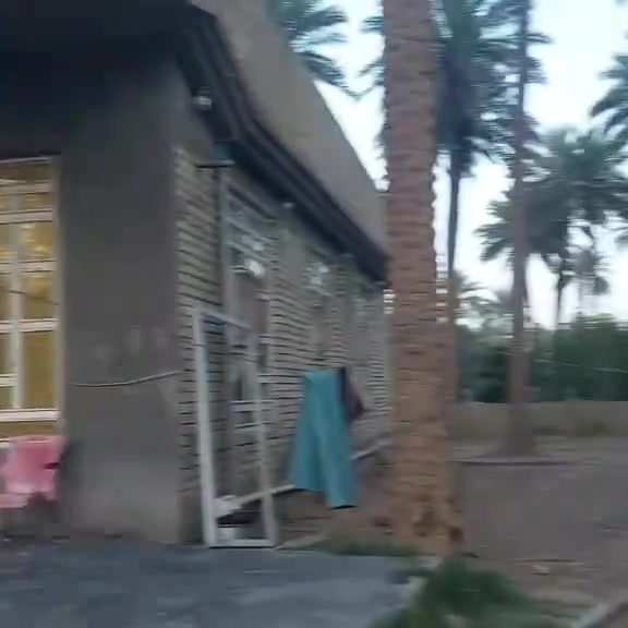 السلام عليكم 
دونم سند٢٥ مع بيت مرتب مساحتة ٢٠٠متر للبيع طابو زراعي سند٢٥ تحويل مباشر العنوان كربلاء الحسينيه خدمات كاملة 
السعر ١٦٠ مليون وبيه مجال للشراي 
 ***********
