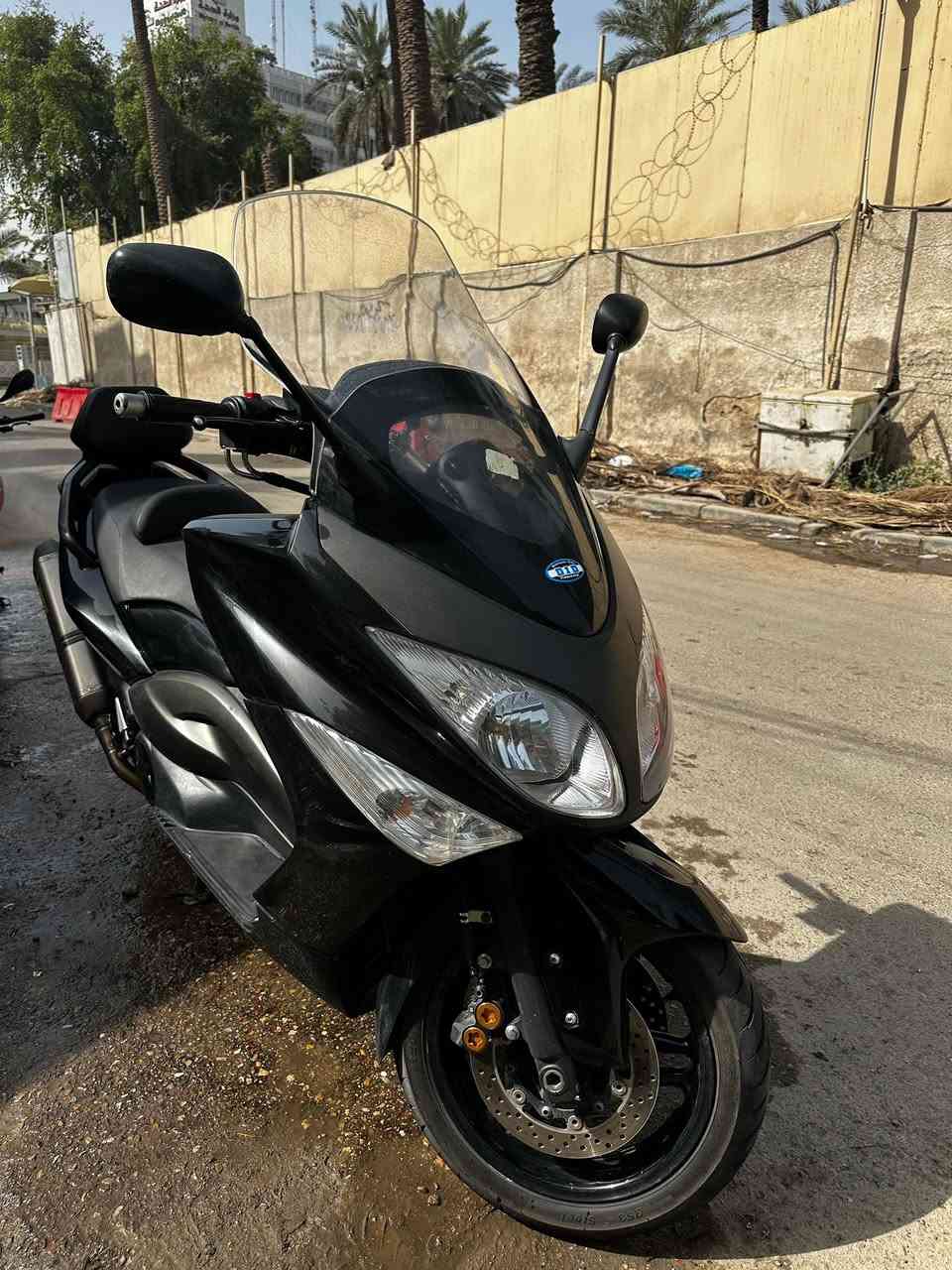بسبب الوعود الكاذبة اعيد النشر
TMAX 2011 مرقم بغداد
3 سويجات ماشية 32 الف
مكاني بغداد بلديات ***********
الدراجة مزودة صالنصة و تجوة و فلتر شوتة رياضي
