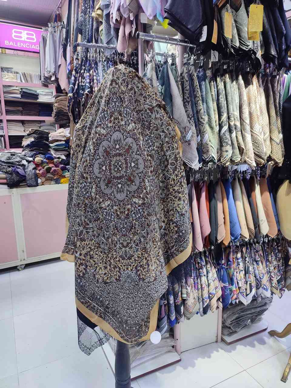 جماعة الهداية ( سعر القطعة ٣٠٠٠)
الوان راقية جداً 
وخامة قطن 
القياس ١١٠ 
حجابات النرجس


**إذا كنت صاحب هذا الإعلان وتريد حذفه لأي سبب، رجاءا أرسل رسالة إلى الدعم الفني**