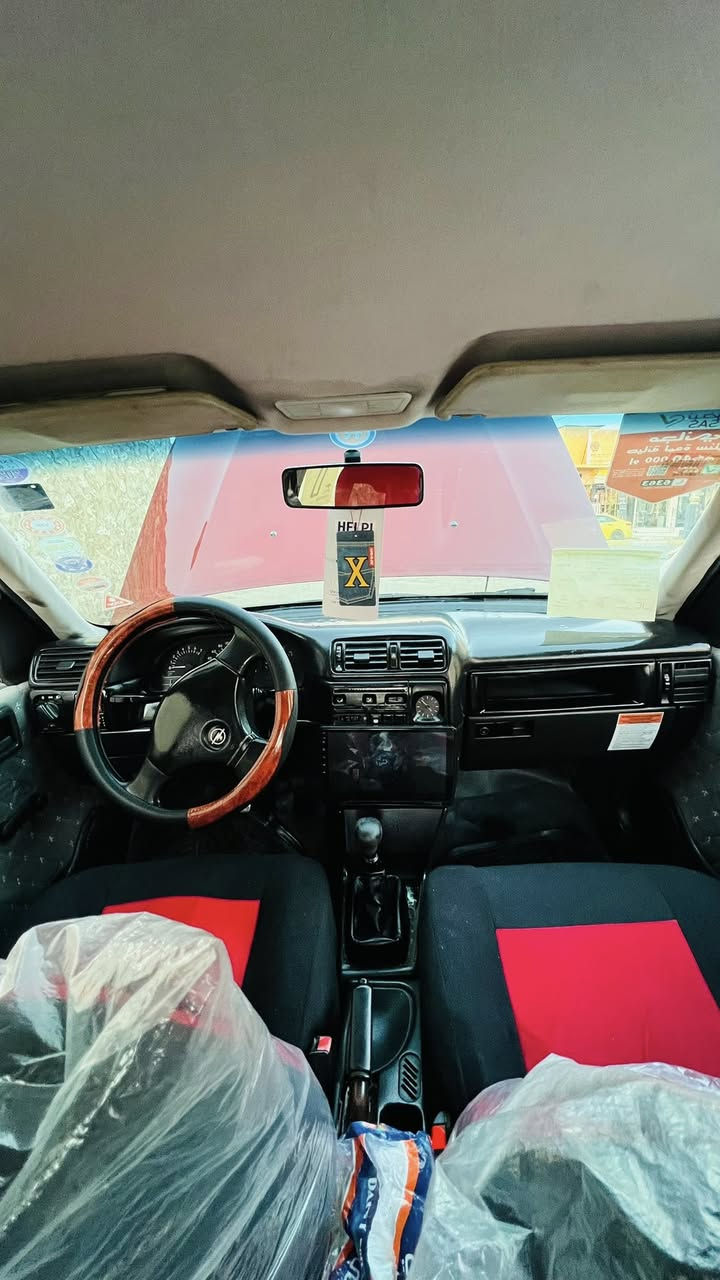 سيارة فكترا 92 للبيع
حجم 20 
رقم كركوك انكليزي 
شرط التحويل بأسمي 
لاصرف لا بخار مابيها تصفيات ولا ضربة
 دفتر بانزين 
السيارة جاهزة مــن دعامية للدعامية
 كهربائيات كامل شغال مابيها مصرف
 مكلف بالنشر 
السعر / 48 
هاتف / ***********
