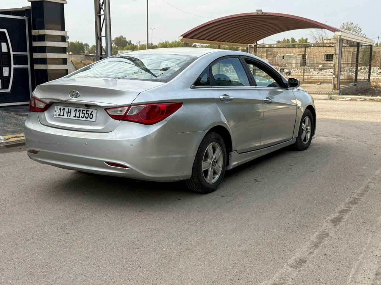 هونداي سوناتا 2010وارد كوري مكينه 2000 حاويه وصل الضمان موجود بيها ضربه جاملغ خلفي والباب عكس السائق صدر نص اوتوماتيك تبريد شغال سياره جاهزه بيها صبغ مكانات ابيع عام بسمي هزه جديده السعر بيع سريع 76 للاستفسار الاتصال *********** بغداد حي الرساله الثانيه
