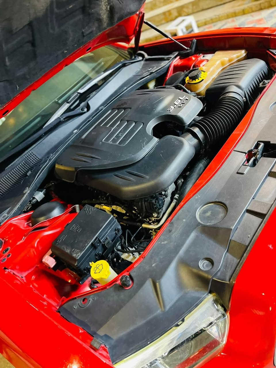 ‎السلام عليكم
‎مكو هيج سعر بكل العراق  
‎دوج جارجر 2014  
‎فول مواصفات 
عده الفتحه
‎بدون ايرباك كبس شركه البجم 
‎كشنات جلد مطعم كانديره 
‎بصمه تشغيل عن بعد 
‎شاشه الحجم الكبير
‎كير طياره
‎ويل 18
‎حداديه جاهزه 
‎داخل احمر 
‎كشن كهرباء جهتين السايق والصدر  
‎للإستفسار 
***********
السياره بيه معجون بجاملغ الخلفي بيه رشات صبغ ابيع احزام
مكان سياره ناصريه
رقم السياره اربيل دولي تحويل مباشر
‎السعر بلاش
١٢٩
