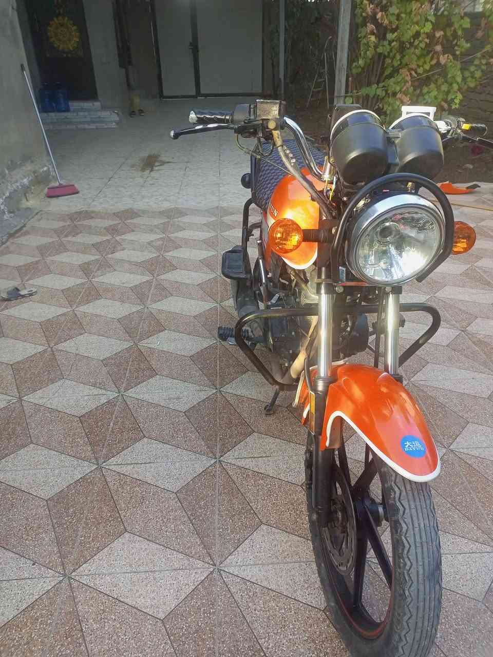 سلام عليكم من رخصت مدير الكروب دايون نفخ 22 للبيع مكفولة كفالة عامة من كلشي أوراق صولية بسمي يمتة ميعجبك اداورك سعرها 1550 وبيها مجال رقمي ***********
