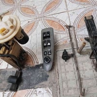 قطع غيار سيارات • اكسسوارات سيارات