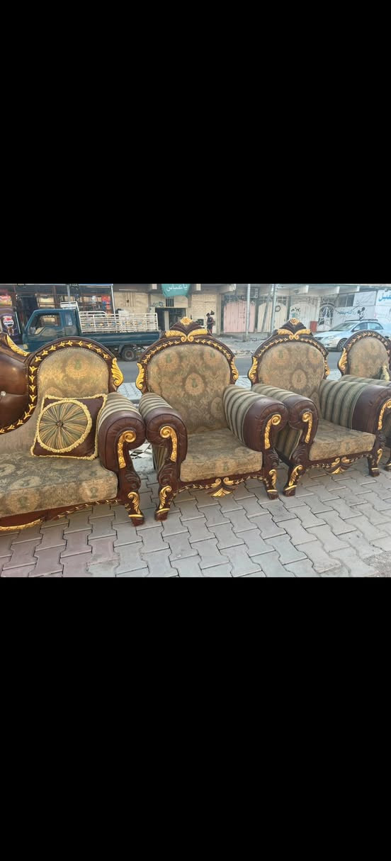 السلام عليكم ورحمة الله وبركاته 🌹
توفر عدنه تخم زان تركي 😯
المواصفات: 
١٠ مقاعد 🤩
مقعد متحرك سهل التنضيف😯
قماش مطعم جلد أصلي😍 
🤛وبس بـ425🤜


**إذا كنت صاحب هذا الإعلان وتريد حذفه لأي سبب، رجاءا أرسل رسالة إلى الدعم الفني**