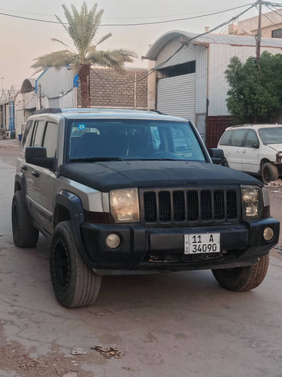 جيب كوماندر ٢٠٠٨ محرك ٨ سلندر ٤٧٠٠
مكينه و كير  و صدر خير من الله سنويه لل٢٩ 
نقوصات السياره  التبريد ميشتغل
و سنتر لوك ميشتغل 
سعرها للسياره ٦٨ ورقه و بيها مجال
مكانها بغداد الدوره
للاستفسار
***********
