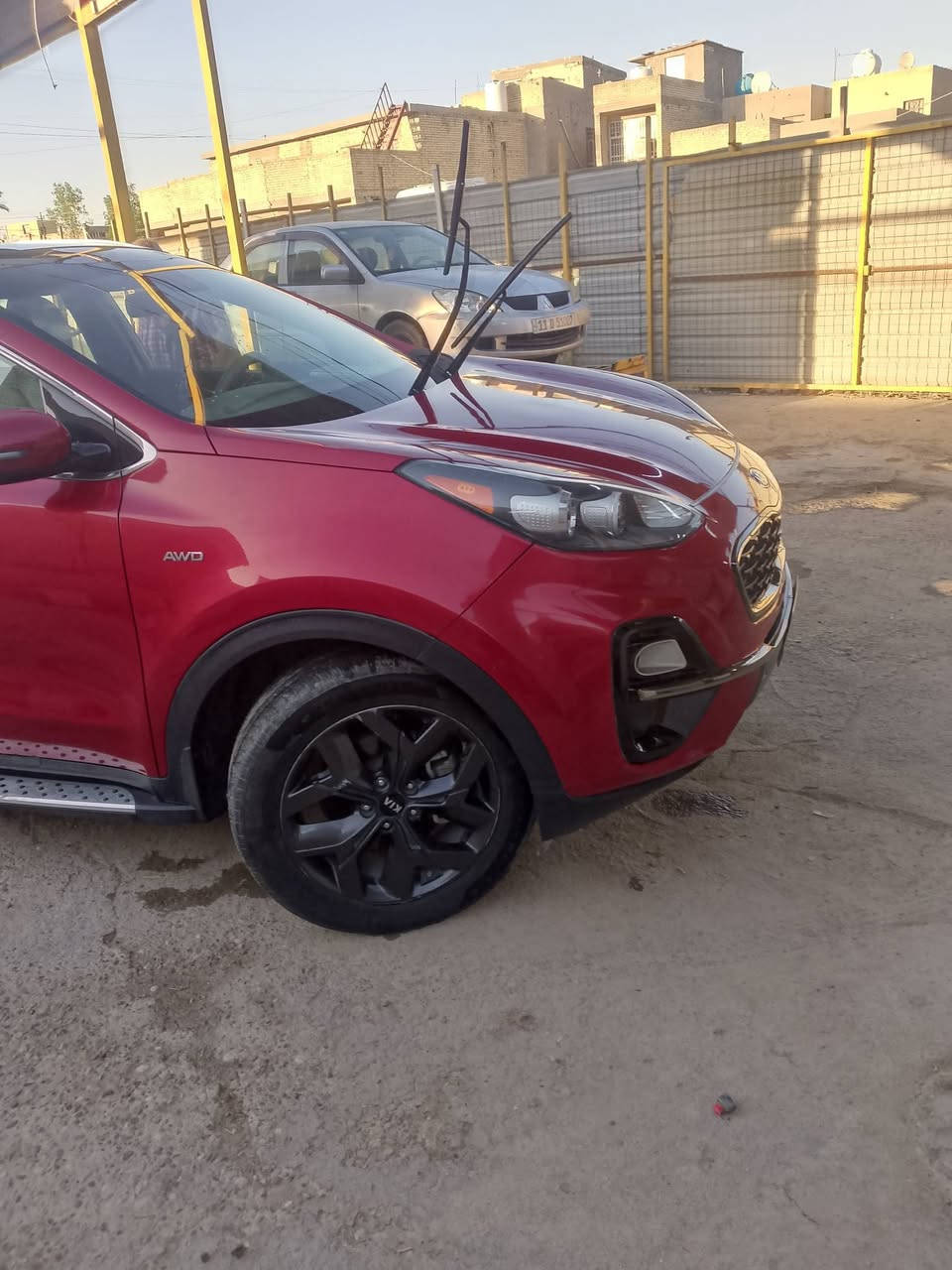 سلام عليكم شباب اسبورتج 2020. وارد امريكي حادث صفحه جهت السائق  بسمي رقم انكليزي تحويل ثاني يوم مواصفات نص فول  السعر 145بي مجال 
سياره مصبوغه حزام ماشيه 37الف
*********** هاذا رقمي اتصل واني خادم
