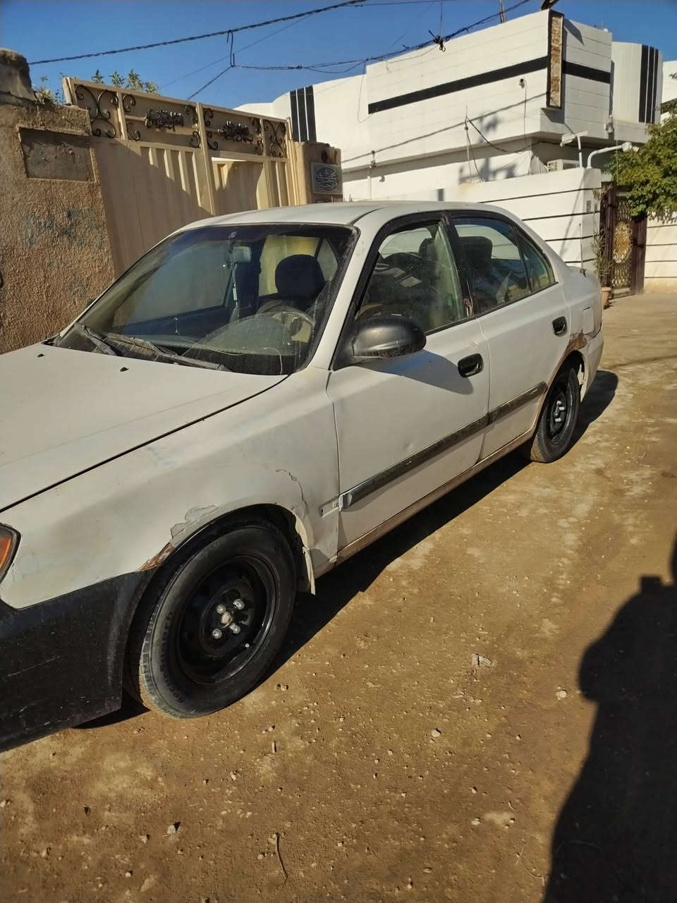 السلام عليكم اكسنت للبيع موديل ٢٠٠٤مال مزاد الداخليه معاملتها كامله استلمتها من المرور كربلاء السعر٢٥ ***********
