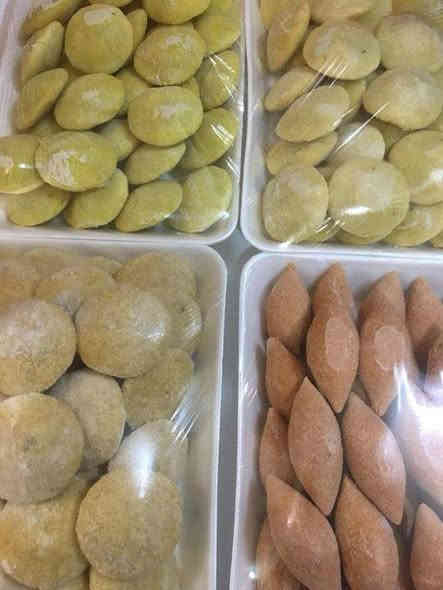 مساء الخير والعافية صعدو منشوري باب رزقي الله يستر عليكم بحق الحسين الشهيد امانت الله صعدو بركبتي عائله هذا مصدر رزقي بنات  كبه برغل تكلاه30قطعه على10الف كبه برغل 30قطعه 10الف كبه تمن 30قطعه على 10الف بورك 30قطعه على 10الف كباب عروك كيلو12الف كليجه مشكل 6الف كليجه بجوز كيلو 7الف طرشي احمر 10كيلوات 22الف فطائربل الحم20قطعه على12الف 20قطعه  بل دجاج 12الف  رقم الحجز ***********
