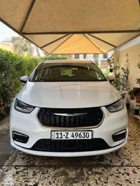 للبيع كلايسلر باسفيكا  بانزين ……. بانزين  وبيه منضومه غاز اصليه وبيه ض...