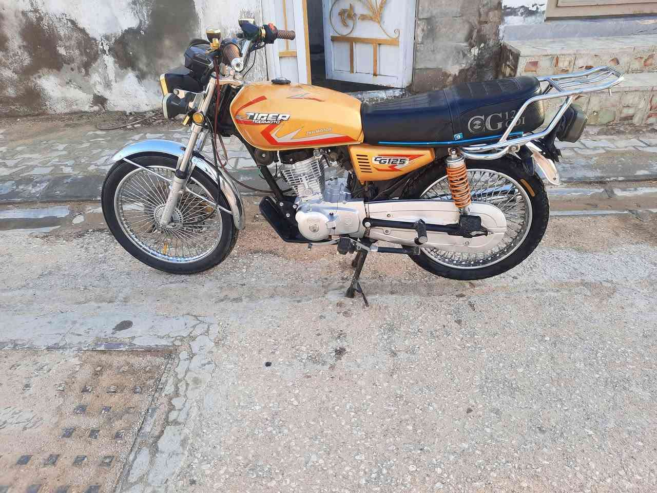 4كير  ايراني موديل 25  كلج عمبار  مقدم دسك   دشبول الكتروني أوراق كامله سكنر للبيع السعر خاص رقمي ***********
