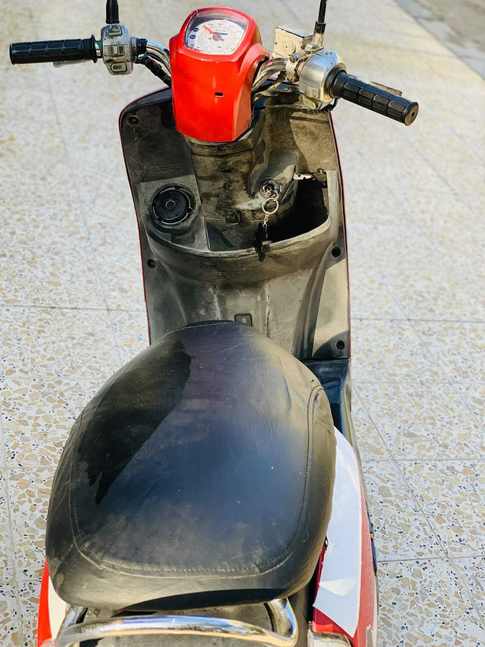 بوليس نضيفة خير من الله سلف هندر. ب ٥٠٠ وبيها مجال قليل *********** مكلف بل نشر لحد يدخل خاص
