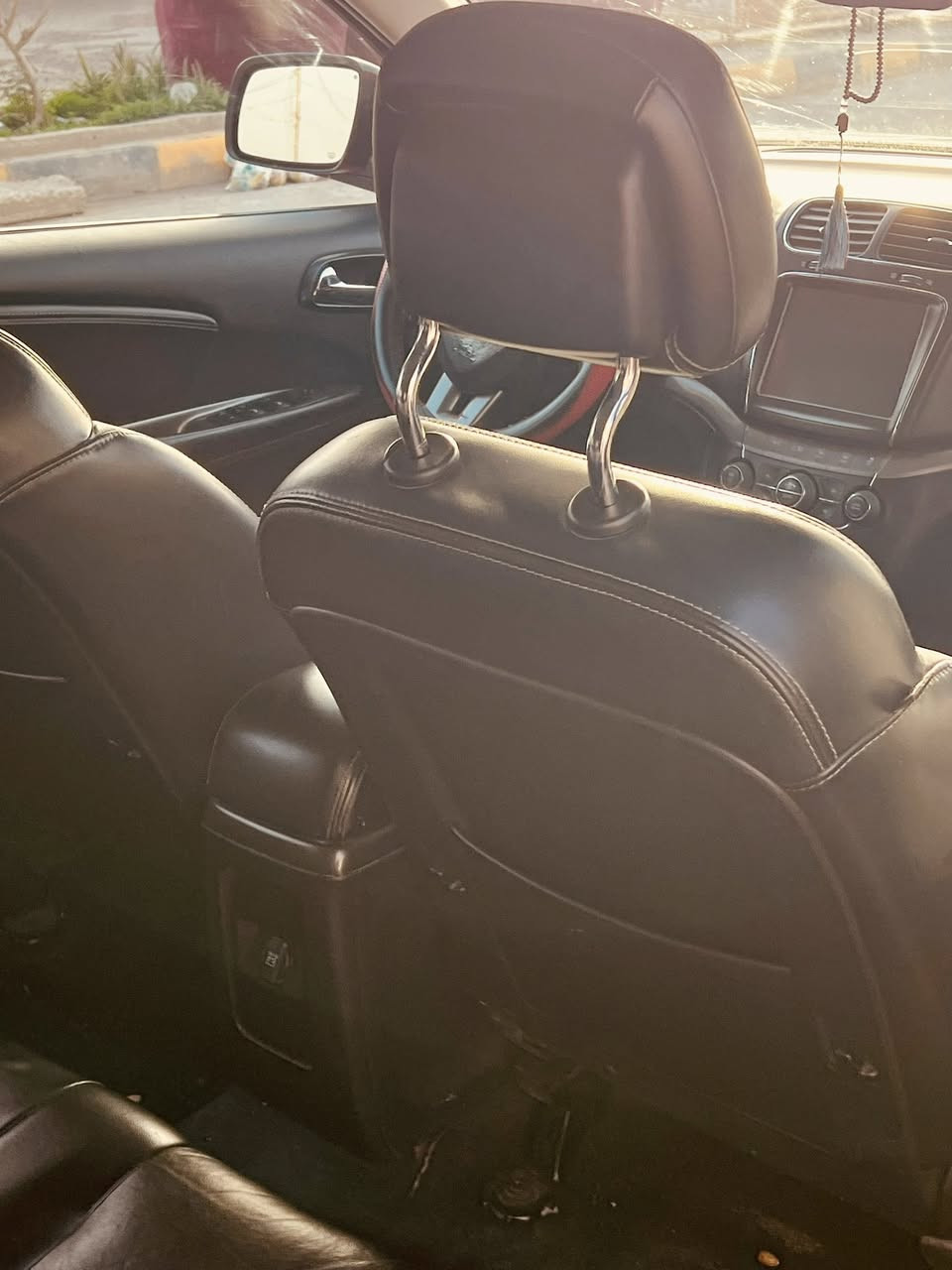 سلام عليكم 
دوج جورني موديل 2019رقم ميسان في حره
ماشيه 63
صور حادث امريكه  موجود بل منشور
مكينه ٦ سلندر كير مكينه تبريد حداده كلها بشرط مكفوله فول مواصفات ماعده الفتحه 
سعرها 155 وبي مجال
مكان سياره حي المعلمين القديم لاستفسار ***********
