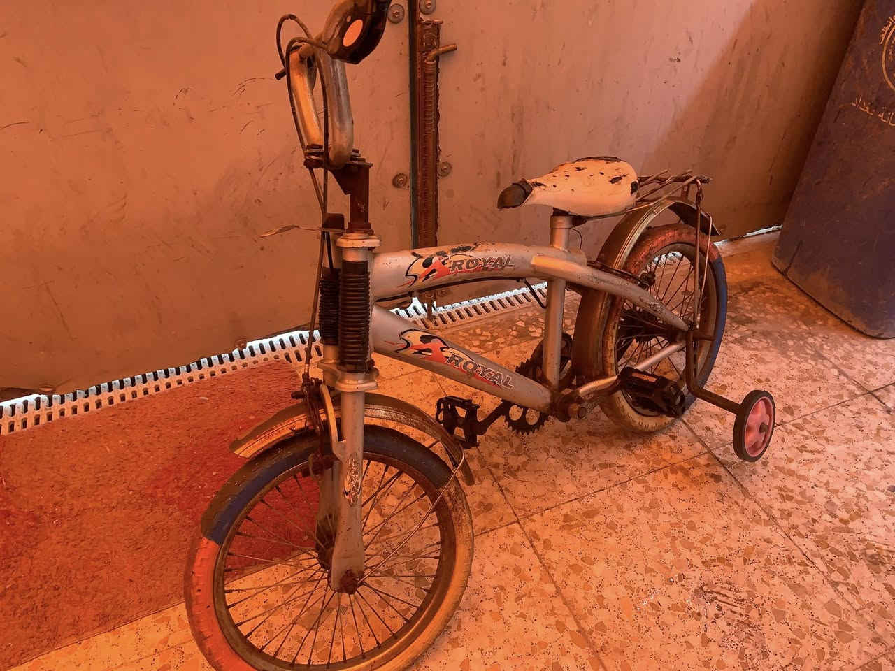 سلام عليكم باسكلات البيع باسكل لون احمر سعر 5 وباسكل رصاصي سعر 15 الف فقط ضب زنجيل وبريكات وباسكل ازرق سعر 40 تواصل *********** بغداد الشعب سوق شلال قرب مضمد وصفي
