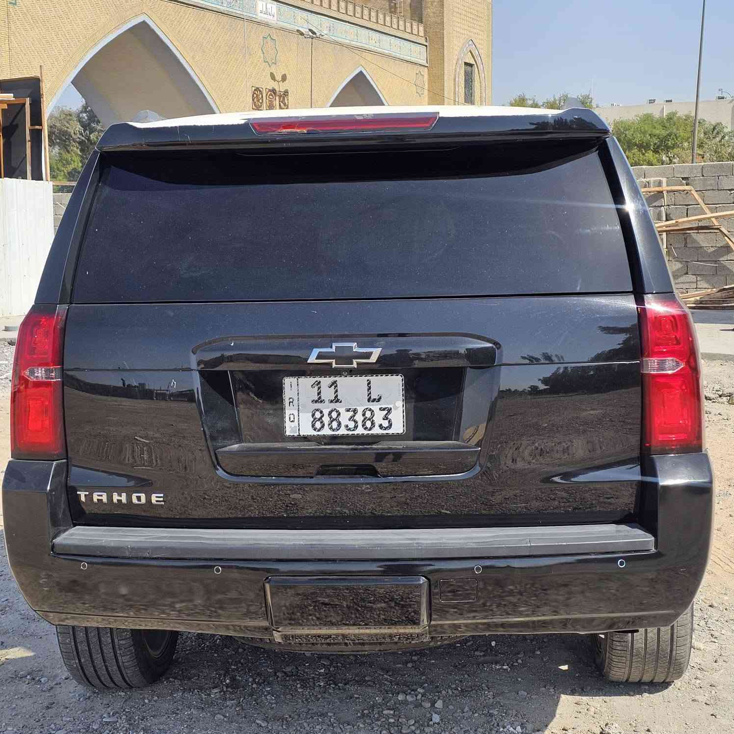 السلام عليكم تاهو للبيع موديل 2019 رقم بغداد بأسمي 
 فول مواصفات  LTZ  المكان الديوانية قضاء غماس 
السعر 290 
للاتصال ***********
