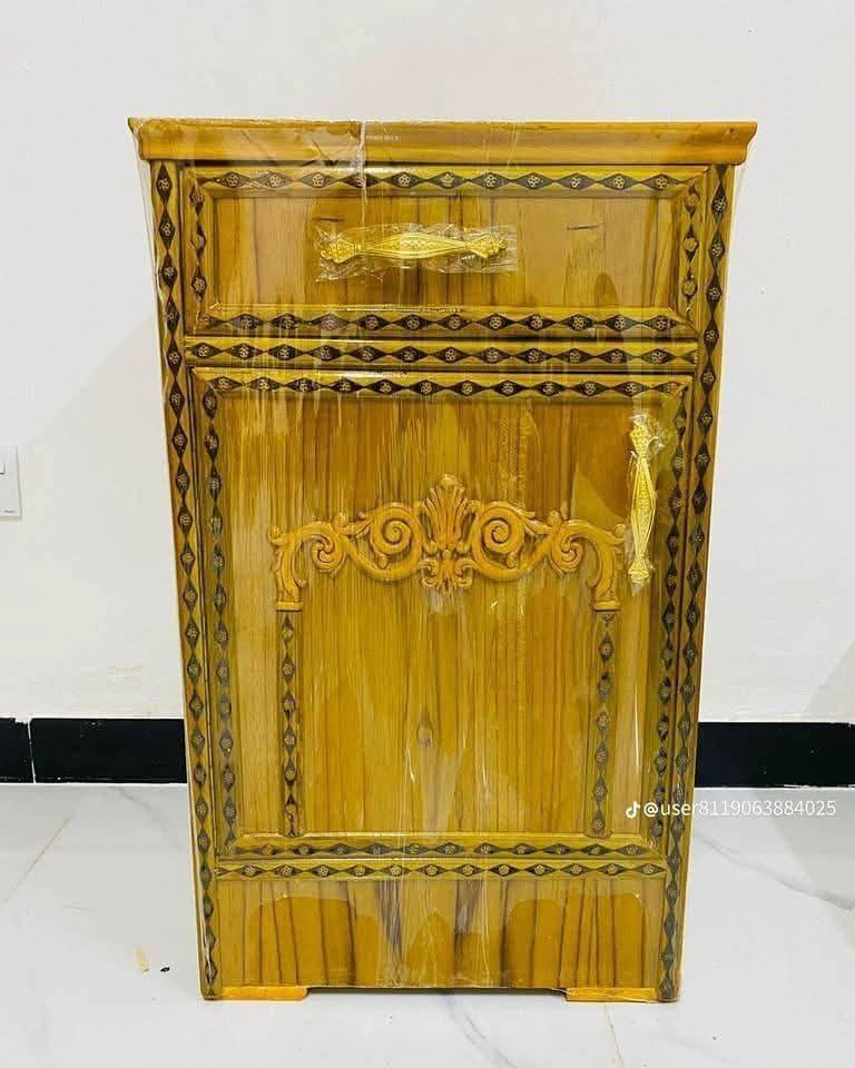 غرف صاج شغل نجاره السعر مليون و100 الف
السرير زان درجه اولى 6 ارجل يتحمل اوزان ثقيله
للاستفسار خاص


**إذا كنت صاحب هذا الإعلان وتريد حذفه لأي سبب، رجاءا أرسل رسالة إلى الدعم الفني**