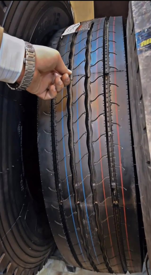 ⚠️بيع جملة + مفرد 

وصول اطارات ماركة اونكس 
قياسات : 
🔵1200/24 22 طبقة نقشة 826 حجري كبير 
🔵1200/24 22 طبقة نقشة 329 حجري صغير 
🔵1200/24 22 طبقة نقشة 317 حجري وسط 

🔵315/80/22.5 20 طبقة نقشة ناعم وزن ثقيل
🔵385/65/22.5 20 طبقة نقشة ناعم حرفش وزن ثقيل

مستعدون تجهيز المحلات التجارية والموسسات الحكومية والاهلية


**إذا كنت صاحب هذا الإعلان وتريد حذفه لأي سبب، رجاءا أرسل رسالة إلى الدعم الفني**