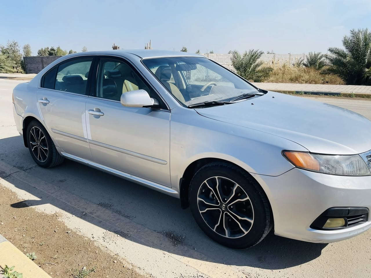 اوبتما خليجي 2009
مكينه ٢٠٠٠مكفول علشركه
سياره ٢٠٠٠مكفول عامه 
شبر بلهلال لخلفي رش فقط
ودعاميات اني صبغتهن 
سياره جديده جديده جديده
ماشيه 190حقيقي
فول عدا الفتحه 
ويل كب رياضي

كماليات كامله وسياره كله علوضع شركه
سعرر 112 وبيه مجال 

وكاله تحويل 
مكان واسط زبيديه 
***********
