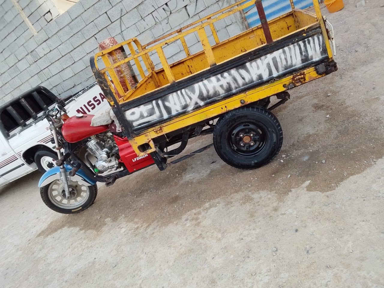 سلام عليكم اخوي ستوته ادوات مكفوله مكينه ما مفتوحه 
اكسن لطش كهربائيات شغاله شاصي نضيف 
***********
سعر 800 وبيه مجال لشراي
