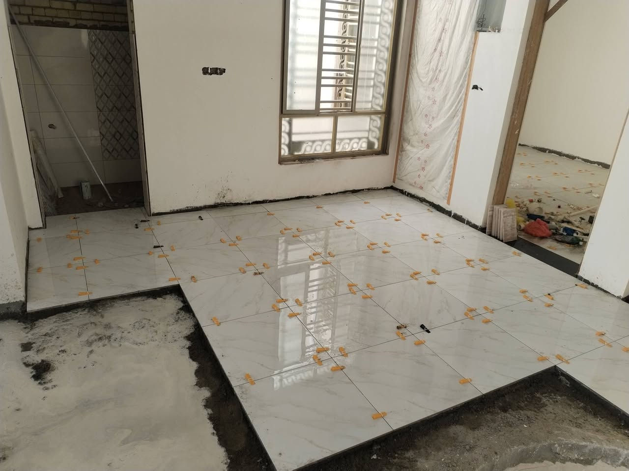 خلفه سيراميك
جداري أرضي
***********
