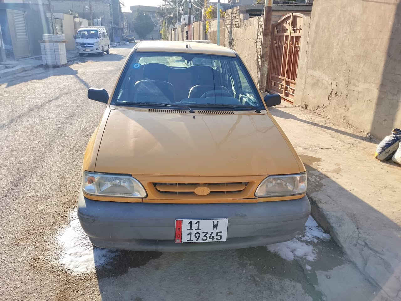 السلام عليكم سايبة 2015  للبيع بسمي رقم انكليزي هية غرامات مصفرة للستفسار على هذة الرقم (***********)
