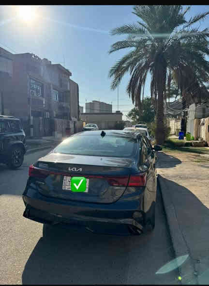 السلام عليكم للبيع فورتي 2022. وارد امريكي حادث جاملغ وبنيد. فقط. ماشيه 84الف. سياره جديده جدا ومامتعوبه محرك 2000دوش. شاشه رادار سويج. لون فيلي رقم بغداد. تبريد ثلج تخم تاير. 

مكاني بغداد السيديه. ***********
السعر 145 وبيها مجال
