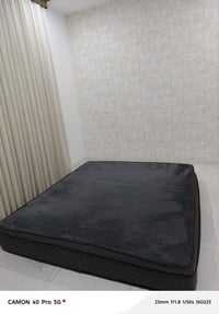قفل • سرير