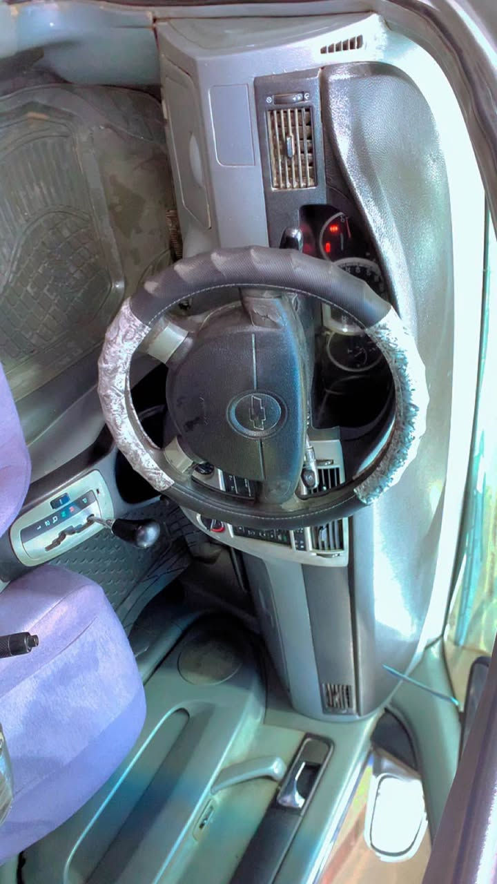 السلام عليكم 
اوبترا 2006رقم بغداد مكينه 1600 بلادي 
مصبوغة عام جمالية  
كير ومحرك مكفولات تبريد ثلج من دون دواخل سيارة نظيفة بمعنى الكلمة 
السياره كامله من كلشي اي نقص مابيها 
السعر 64
 و مجالهة بسيط
***********
 مكان السيارة :- ديالى -بعقوبة بعقوبة, ديالى
