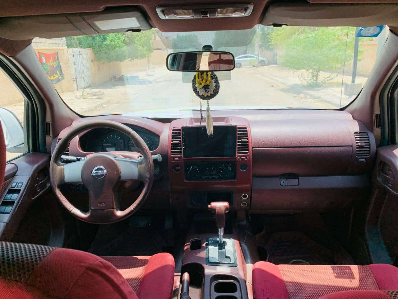 سلام وعليكم نيفاره البيع 2011رقم بصره الجديد سنويه ال30حداده تايرات تبريد كير اوتماتيك بيه جاملغ واحد مبدل واحد بي بارد فقط *********** سعره 110 وبيه مجال قليل سياره كلش نضيفه مكاني بصره خور الزبير
