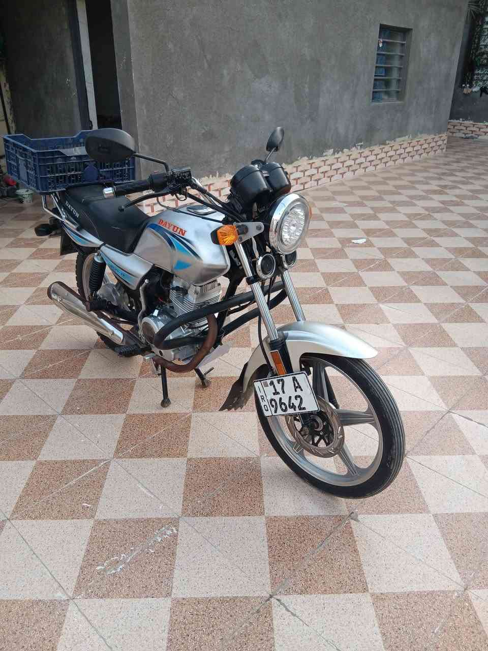 عندي دراجه دايوان عظم مرقم بسمي مداور ثاني يوم بيهه الكور وبستم مافتوح دراجه لاتنقص ولاتبخر شرط دراجه خير من الله مديل 2022  رقم الهاتف *********** دراجه رقم مثنى
