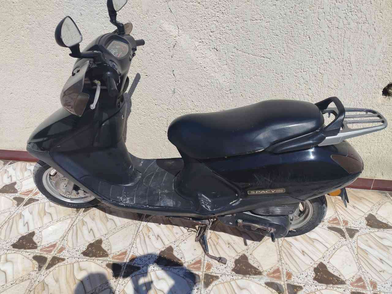السلام عليكم درجه سبيسي البيع التوصل علا هذا رقم ***********
