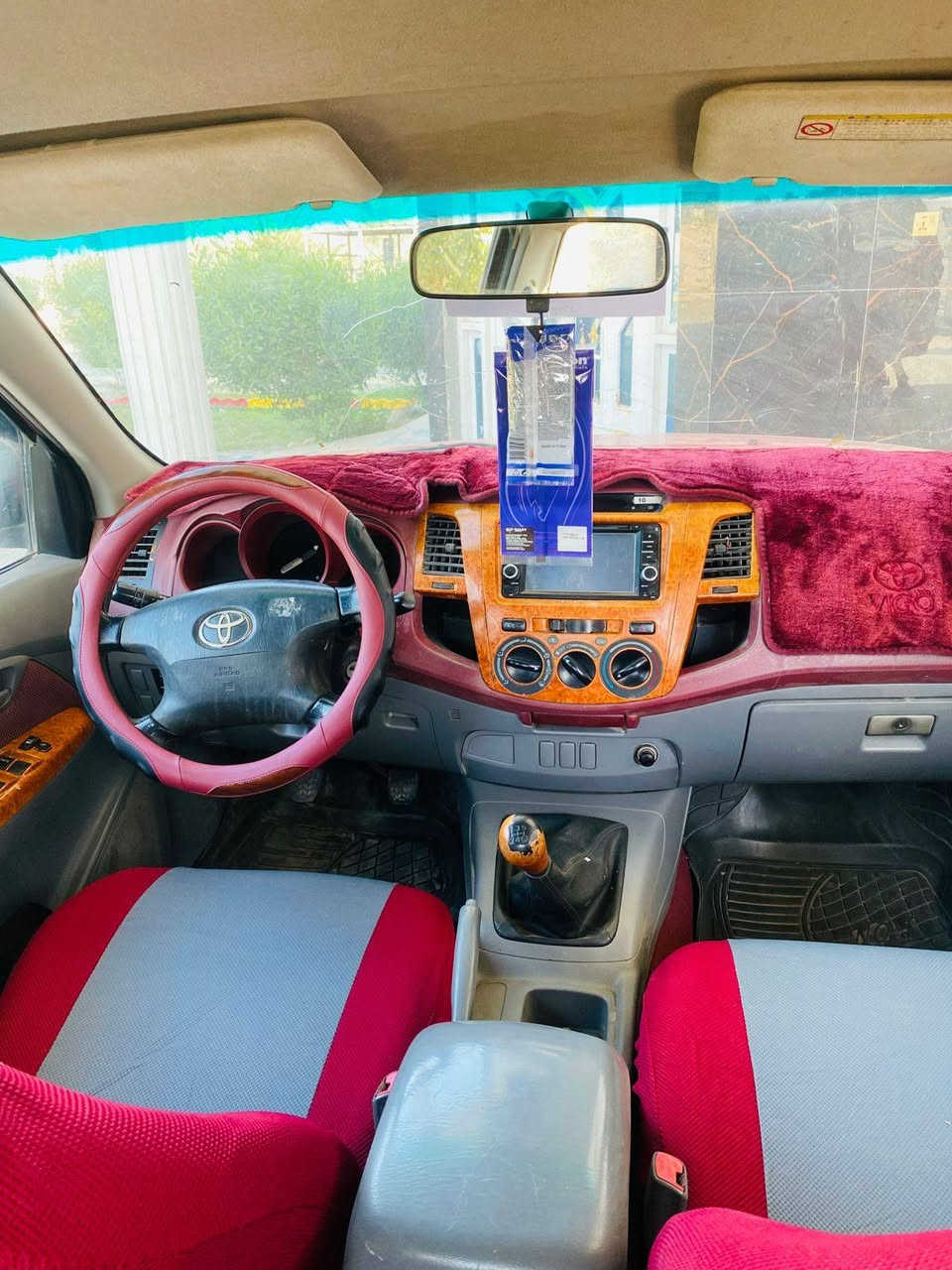 فلاونزه موديل 2009كيرعادي شاصي 19سياره جديده رقم واسط لاماني تحويل ثاني بيه صبغ بالبدي فقط سياره جديده جدا السعر 148وبيه مجال للشراي مكان السيارة واسط الصويرة الاستفسار ***********
