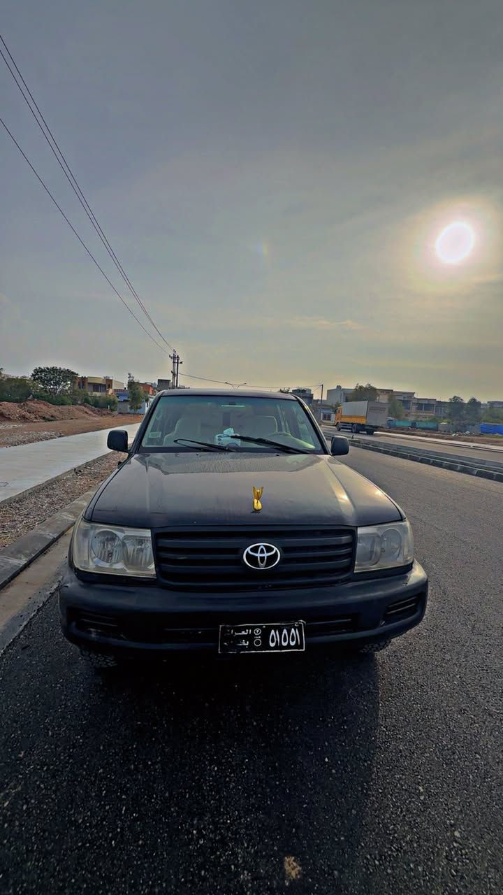 📦مۆنیکا بۆفرۆشتن (2000)

سەیارەکە علووجە بەشەرتی ماڵی مەدەنی 

عام بۆیاخە لەسەر ساقی بێزەربەو بێ قووپاوی 
چوارتایەیی دەنلووبی لۆکی مۆنیکایی لەسەرە
سەیارەکە مەرکەزیە 
سەلاجەیە  فول فولە بەس سلایت نیە گێڕ عادیە 
وەشەرتی گێڕوو مەکینەو ئەکسل 
کلاچی تازەی لەسەرە ئەکسلی لۆک
 
٨٥ گڵاوو مەجالێکی برایانەی تیایە 
بۆزانیاری زیاتر ***********
