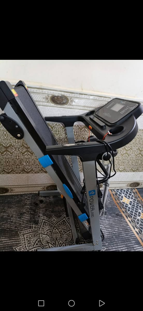 جهاز جري للبيع الله شاهد جديد صار 3اشهر من اخذتها اومامستخدمته سعره قفل 400الله شاهد ماخذته 550


**إذا كنت صاحب هذا الإعلان وتريد حذفه لأي سبب، رجاءا أرسل رسالة إلى الدعم الفني**