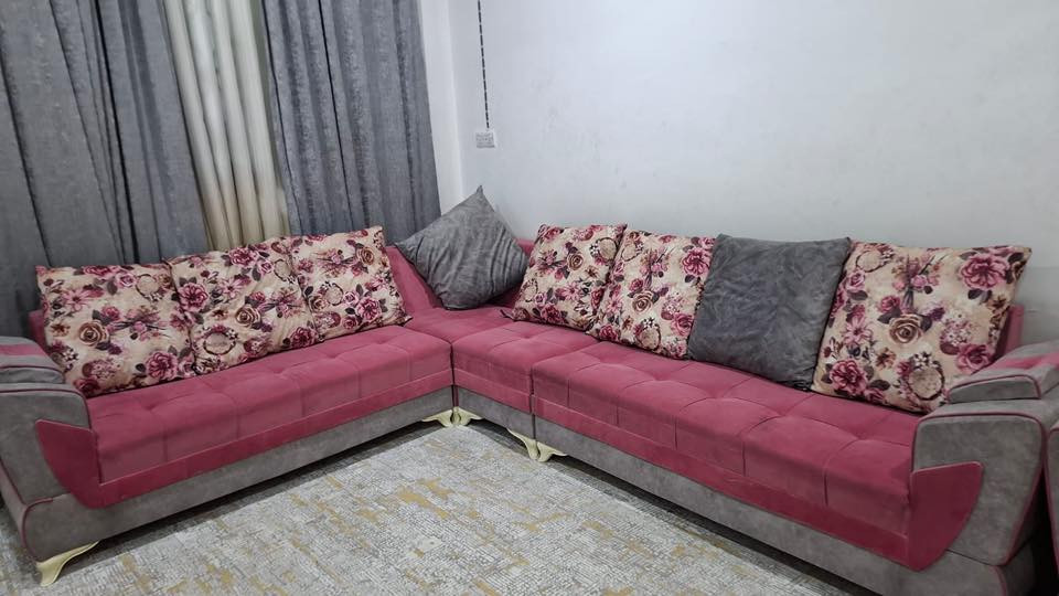 للبيع
تخم عشر مقاعد 

شغل عراقي تسگام

نضيف جداً بدون أي ضرر

السعر ٤٥٠ الف

المكان النجف 

وات ساب ***********
