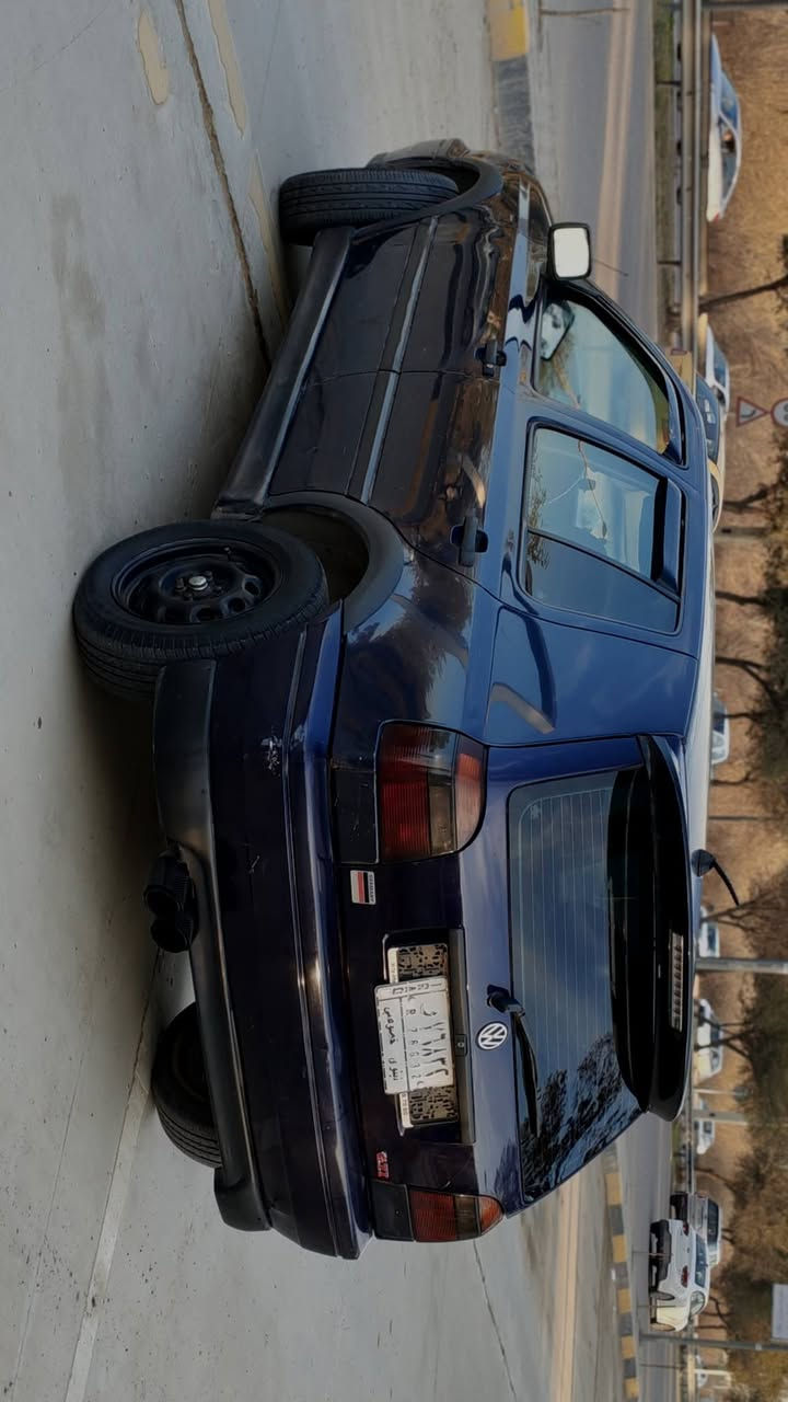 السلام عليكم
كولف نفخ 

موديل 1993

 صبغ فقط جاملغ الامامي والسقف بي تقحيل مابي صبغ

كير عادي 

محرك 08المرغوب شرط لاصرف ولا نفخ 

صفايحها حييل حلوة 

تدفئة شغاله 

تبريد مايشتغل 

كوبون بانزين بيها 

سنويتها تسقط 2029

دبلات جدد 

طخمها جديد

تايرات فوك النص 

كلوبات كلها شغالة 

بيها حلك صالنصة كاربون فايبر اصلي  

مراية بيها شاشة وكامرة 

سستم سماعات صوت يخبل 

كشنات جدد بس مال السايق بي شك  

بطاين بواب بحالة جيدة 

دشبولها حييل نضيف

فقط كيج البانزبن والكيلو متر مايشتغلون

 الباقي كلو شغال وايرمنيه كلها شغالة 

السيارة حيل حلوة ونضيفة 

السعر 47وبيها مجال بسيط 

***********
