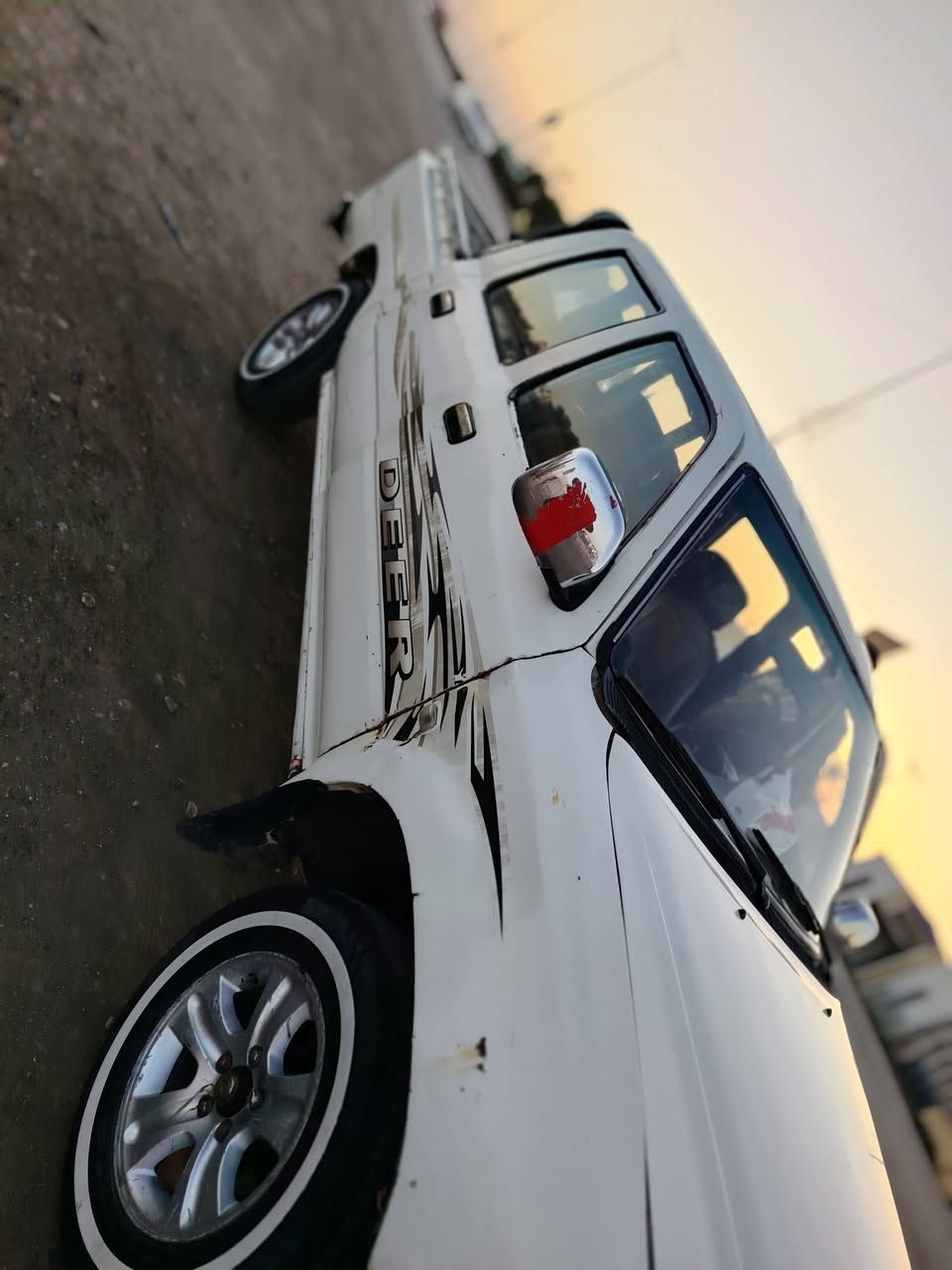 سلام عليكم للبيع او مراوس حسب القناعه دير. 2008رقم بغداد نكليزي هزه جديده مداور ثاني يوم. سياره كير مكينه شاصي كاردن اكسل كهربائيات باتري دوشمه جام كهربائي  مسجل شغال  لايت زنون  كله خير من الله سياره جاهزه  من حداديه  سياره بلاديه  مكاني واسط قضاء الحي للتصال *********** السعر.  38وبيهه مجال غير متواجد على النت شراي اتصل
