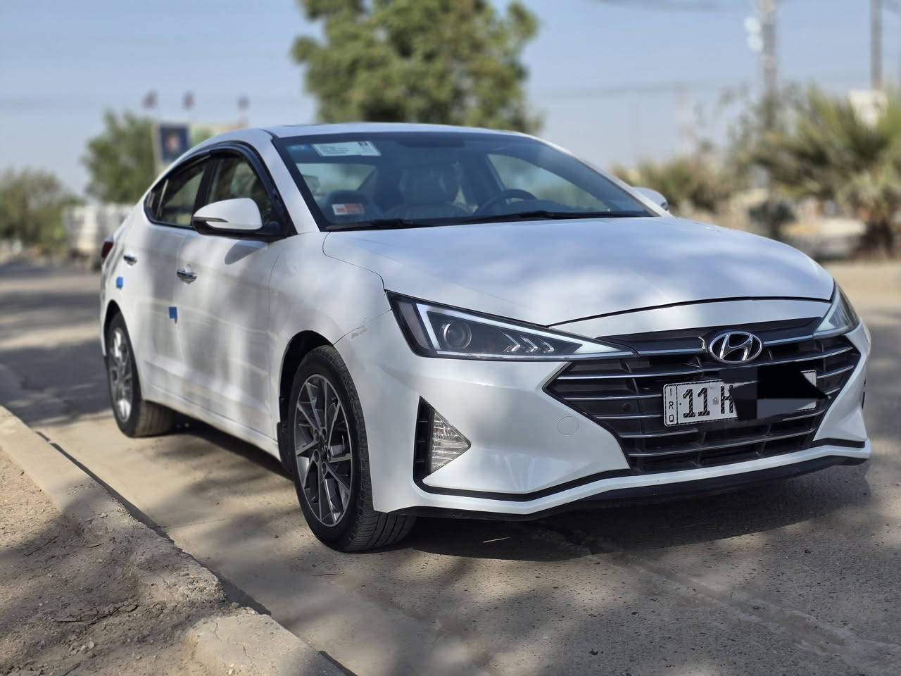 اسلام عليكم بيع او مراوس
الانترة 2019 خليجي رقم بغداد باسمي ميكنه 2000 دوش ماشيه 69 بيه هلال الجاملغ الخلفي صبغ والباقي كفاله من الصبغ والتبديل بيه بارد بسيط   للاتصال *********** السعر 149 مكاني بغداد الوسفيه
