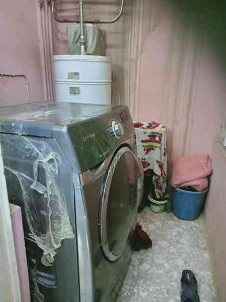 غسالة مستعملي اوتوماتيك سعر 250 وبيها مجال 19 كيلو ألي يغيد يتصل 0776 890 9152 علي. عنواني الموصل /سومر .
