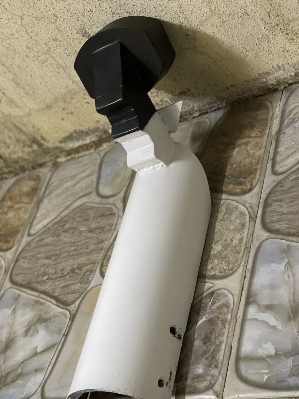 سلام عليكم ارخلة طيارية للبيع مابي اي عيب سعر 40 بي مجال راسلني خاص او خابر عل رقم ***********
